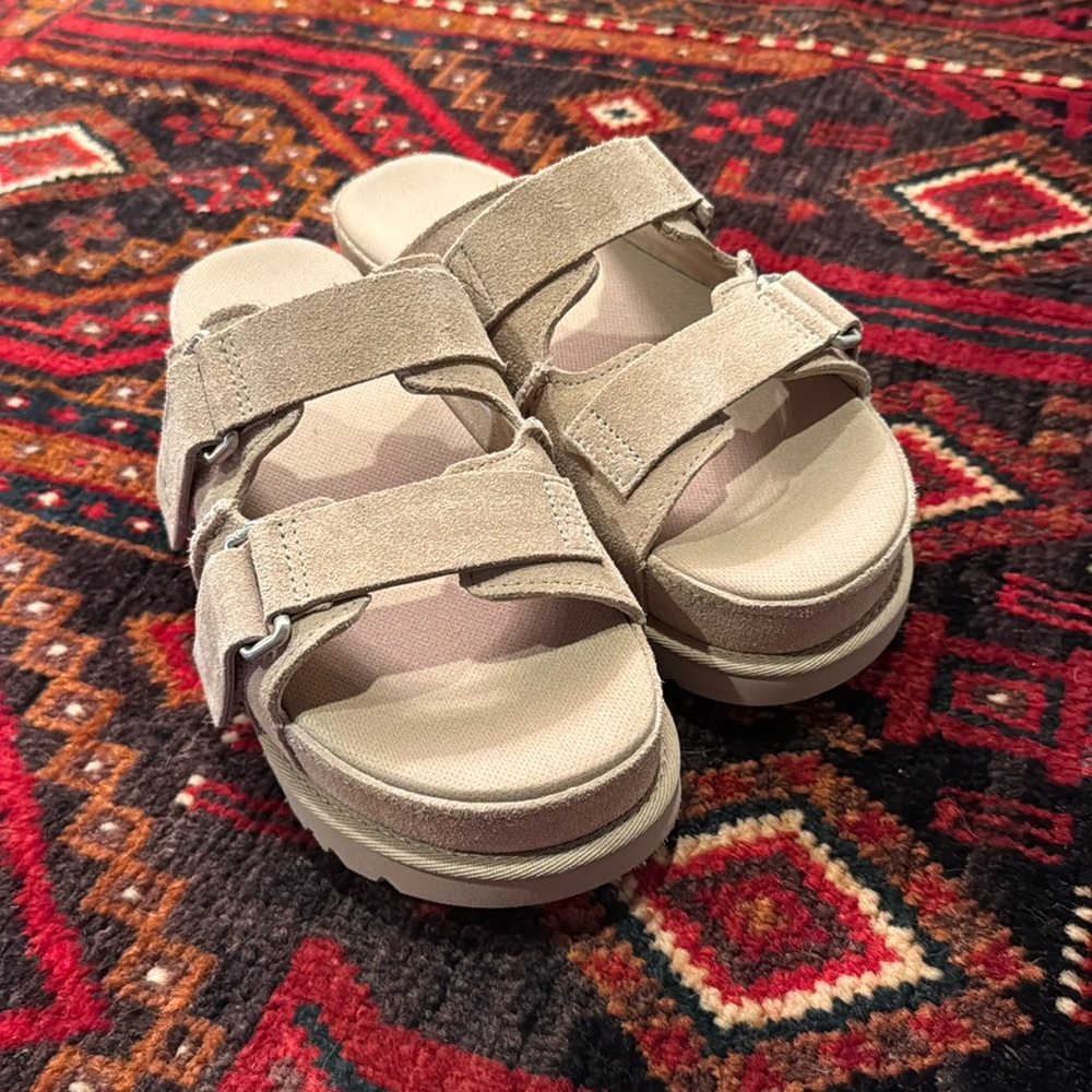 UGG Goldenstar Hi Slide. NWOT